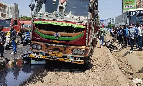 Maharashtra : नवले और वडगांव ब्रिज के पास दुर्घटनाओं में वृद्धि से पुणेकर चिंतित