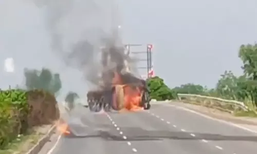 Jaipur-Ajmer Highway पर केमिकल टैंकर में आग लगने से एक की मौत