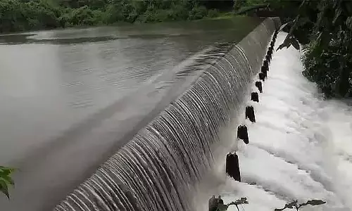 Mumbai : झीलों का जलस्तर 35% तक बढ़ा, लगातार बारिश से जलाशयों में जल भंडार बढ़ा Mumbai : झीलों का जलस्तर 35% तक बढ़ा, लगातार बारिश से जलाशयों में जल भंडार बढ़ा