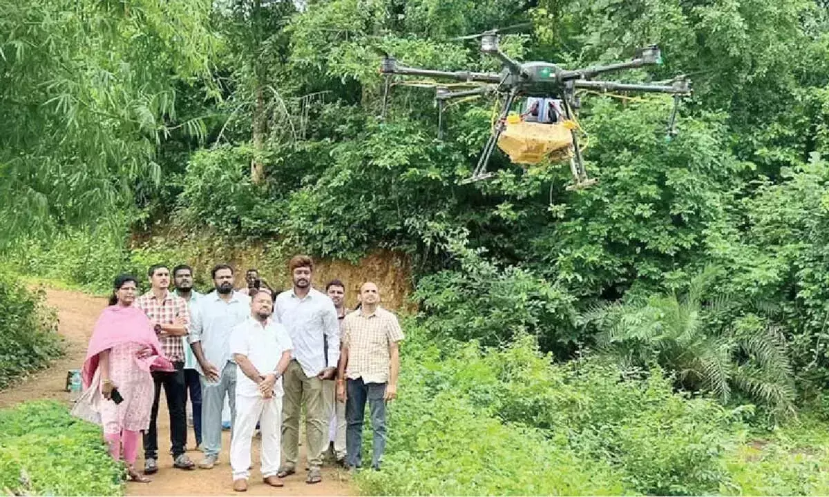 Andhra: स्वास्थ्य विभाग मच्छर रोधी अभियान में ड्रोन का उपयोग कर रहा है