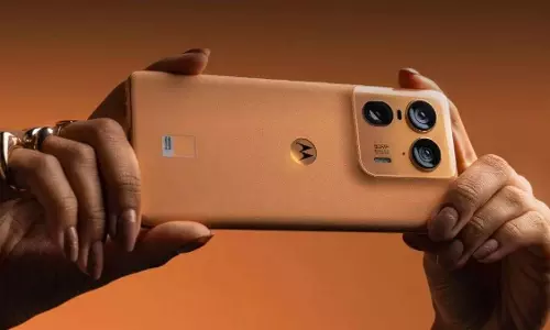 Motorola Edge 50 Ultra 512GB के दाम में सबसे बड़ी गिरावट, Flipkart ऑफर