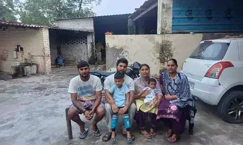 ईरान में एक महीने तक यातना झेलने के बाद Nawanshahr का युवक घर लौटा ईरान में एक महीने तक यातना झेलने के बाद Nawanshahr का युवक घर लौटा