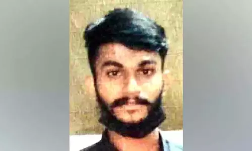Kerala : लड़की से बलात्कार के लिए युवक को आजीवन कारावास की सजा Kerala : लड़की से बलात्कार के लिए युवक को आजीवन कारावास की सजा