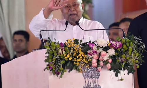 आपातकाल के 50 साल: सीएम नीतीश कुमार बोले, इमरजेंसी तत्कालीन सरकार की तानाशाही का प्रतीक था आपातकाल के 50 साल: सीएम नीतीश कुमार बोले, इमरजेंसी तत्कालीन सरकार की तानाशाही का प्रतीक था
