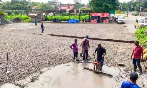 तिरुवल्ला निजी बस स्टैंड; निर्माण कार्य फिर से शुरू