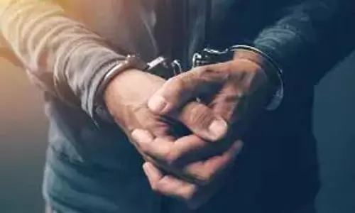Mizoram : पुलिस और बीएसएफ ने भारी मात्रा में गोला-बारूद जब्त किया Mizoram : पुलिस और बीएसएफ ने भारी मात्रा में गोला-बारूद जब्त किया