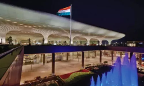 अडानी ने मुंबई हवाई अड्डे के ऋण के पुनर्वित्त के लिए 1 बिलियन डॉलर जुटाए