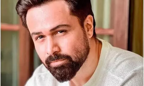 डेंगू से ठीक होकर दे कॉल हिम ओजी की शूटिंग पर लौटे इमरान हाशमी डेंगू से ठीक होकर दे कॉल हिम ओजी की शूटिंग पर लौटे इमरान हाशमी