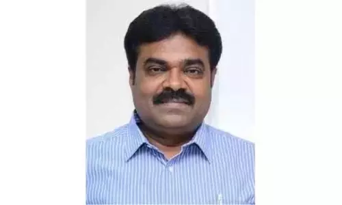 Bapatla कलेक्टर ने मछुआरों के लिए समुद्र में मुफ्त यात्रा का आदेश दिया