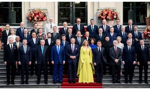 युद्ध विराम के कारण NATO एकता और बदलती प्राथमिकताओं से जूझ रहा है युद्ध विराम के कारण NATO एकता और बदलती प्राथमिकताओं से जूझ रहा है