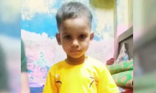 Varanasi : लापता तीन वर्षीय बच्ची की हत्या का खुलासा, शव पोखरी से बरामद