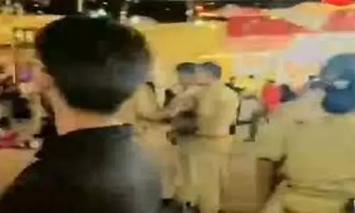 नौचंदी मेले में महिला पुलिसकर्मियों पर की अभद्र टिप्पणी, युवक की तलाश जारी
