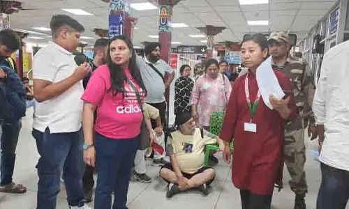 Chandigarh-Leh उड़ान 2 घंटे देरी से, यात्री परेशान