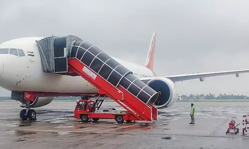 DGCA ने घरेलू एयरलाइन परिचालन में कई खामियां पाईं DGCA ने घरेलू एयरलाइन परिचालन में कई खामियां पाईं