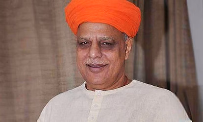 Ballia: पूर्व सांसद ने उठाई रेलवे यार्ड व दुग्ध केंद्र की मांग Ballia: पूर्व सांसद ने उठाई रेलवे यार्ड व दुग्ध केंद्र की मांग