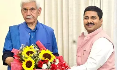 गौरव ने LG से मुलाकात कर जम्मू क्षेत्र के लिए समान विकास की मांग की