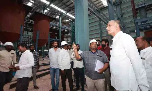 केंद्र और राज्य तेलंगाना के पाम ऑयल किसानों की उपेक्षा कर रहे: Harish Rao केंद्र और राज्य तेलंगाना के पाम ऑयल किसानों की उपेक्षा कर रहे: Harish Rao