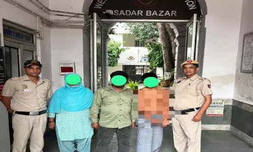 गुमशुदा मानसिक रूप से कमजोर बच्चे को दिल्ली पुलिस ने परिजनों से मिलाया गुमशुदा मानसिक रूप से कमजोर बच्चे को दिल्ली पुलिस ने परिजनों से मिलाया