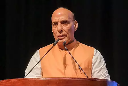 आतंकवाद के केंद्र अब सुरक्षित नहीं, हम उन्हें निशाना बनाने में संकोच नहीं करेंगे: राजनाथ सिंह आतंकवाद के केंद्र अब सुरक्षित नहीं, हम उन्हें निशाना बनाने में संकोच नहीं करेंगे: राजनाथ सिंह