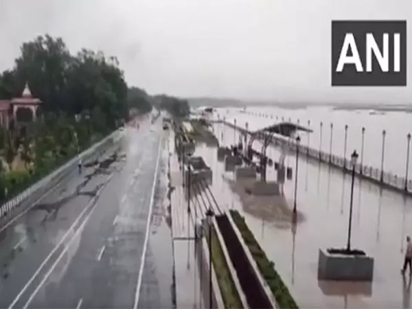 Odisha: संबलपुर के कई इलाकों में भारी बारिश Odisha: संबलपुर के कई इलाकों में भारी बारिश