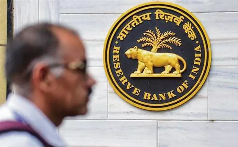 वैश्विक तनाव के बावजूद अर्थव्यवस्था में राजकोषीय लचीलापन: RBI वैश्विक तनाव के बावजूद अर्थव्यवस्था में राजकोषीय लचीलापन: RBI