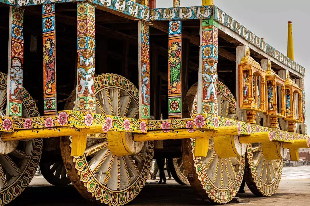 पुरी रथ यात्रा 2025: अनुष्ठान, पहांडी, रथ खींचने का कार्यक्रम देखें पुरी रथ यात्रा 2025: अनुष्ठान, पहांडी, रथ खींचने का कार्यक्रम देखें