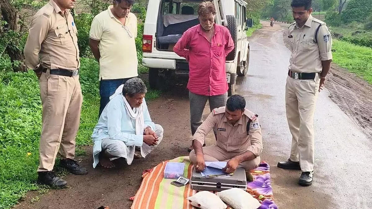 MP : पुलिस आज से एंटी-ड्रग वेबसाइट, शिकायत नंबर लॉन्च करेगी MP : पुलिस आज से एंटी-ड्रग वेबसाइट, शिकायत नंबर लॉन्च करेगी