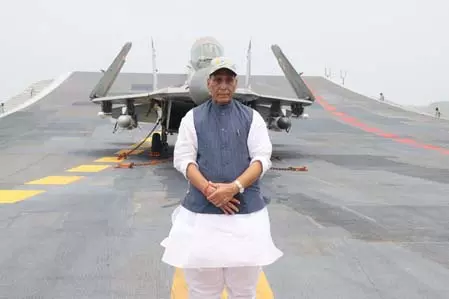 राजनाथ सिंह का एससीओ बैठक में संयुक्त बयान पर हस्ताक्षर से इनकार राजनाथ सिंह का एससीओ बैठक में संयुक्त बयान पर हस्ताक्षर से इनकार