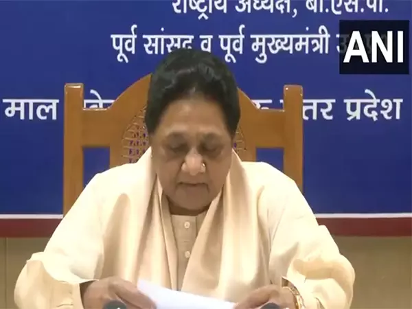 Mayawati ने छत्रपति शाहू महाराज विश्वविद्यालय का मूल नाम बहाल करने की मांग की Mayawati ने छत्रपति शाहू महाराज विश्वविद्यालय का मूल नाम बहाल करने की मांग की