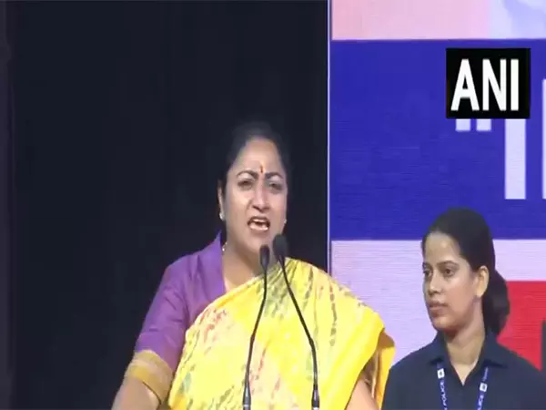 2025 में, दिल्ली पुलिस ने ड्रग व्यापार में शामिल कम से कम 1100 लोगों को गिरफ्तार किया: Delhi CM 2025 में, दिल्ली पुलिस ने ड्रग व्यापार में शामिल कम से कम 1100 लोगों को गिरफ्तार किया: Delhi CM