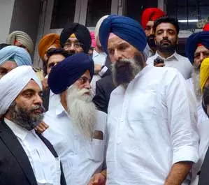 बिक्रम मजीठिया की मोहाली कोर्ट में पेशी, भगवंत मान बोले- कोई भी पावर या पद का अहंकार न करे बिक्रम मजीठिया की मोहाली कोर्ट में पेशी, भगवंत मान बोले- कोई भी पावर या पद का अहंकार न करे