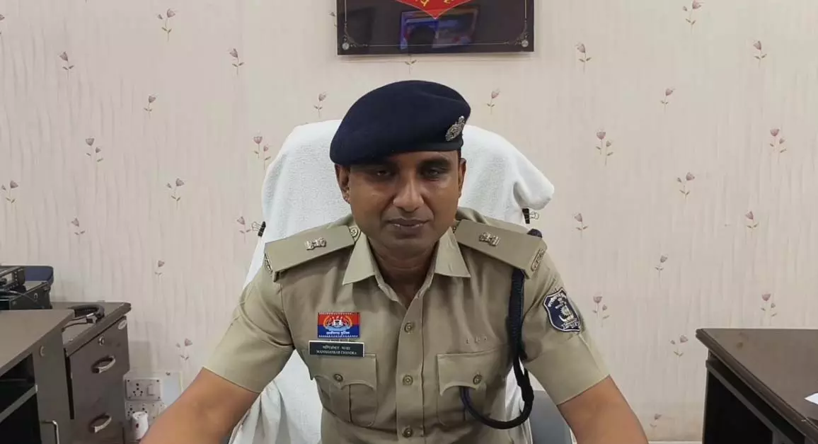सिंचाई विभाग के चौकीदार ने खुद को मारा चाकू, सुसाइड की कोशिश की सिंचाई विभाग के चौकीदार ने खुद को मारा चाकू, सुसाइड की कोशिश की