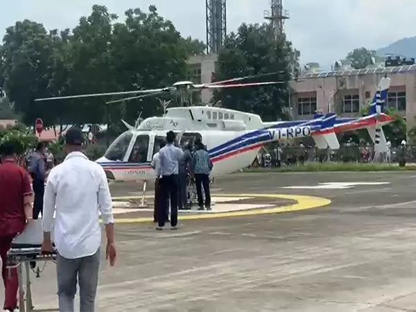 रुद्रप्रयाग बस हादसा: घायलों को एयरलिफ्ट कर ऋषिकेश एम्स पहुंचाया गया, तलाशी अभियान जारी रुद्रप्रयाग बस हादसा: घायलों को एयरलिफ्ट कर ऋषिकेश एम्स पहुंचाया गया, तलाशी अभियान जारी