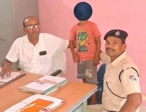 गूंगा किशोर हुआ गायब, पुलिस ने रातभर में खोज निकाला गूंगा किशोर हुआ गायब, पुलिस ने रातभर में खोज निकाला