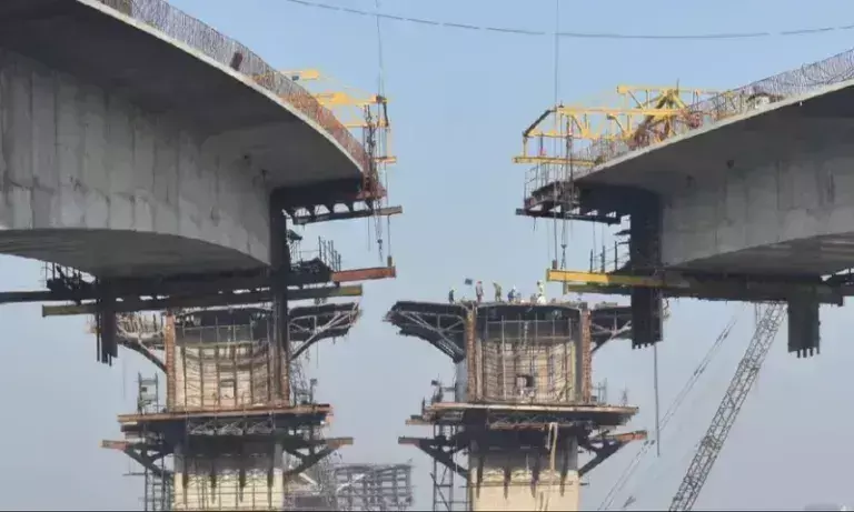 Assam में इंफ्रास्ट्रक्चर को बूस्ट, रुक्मिणीगांव फ्लाईओवर 6 जुलाई से सेवा में Assam में इंफ्रास्ट्रक्चर को बूस्ट, रुक्मिणीगांव फ्लाईओवर 6 जुलाई से सेवा में