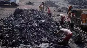 Ranchi: बोकारो के भोजूडीह में अवैध खनन जोरों पर, कोयला पहुंच रहा बंगाल Ranchi: बोकारो के भोजूडीह में अवैध खनन जोरों पर, कोयला पहुंच रहा बंगाल