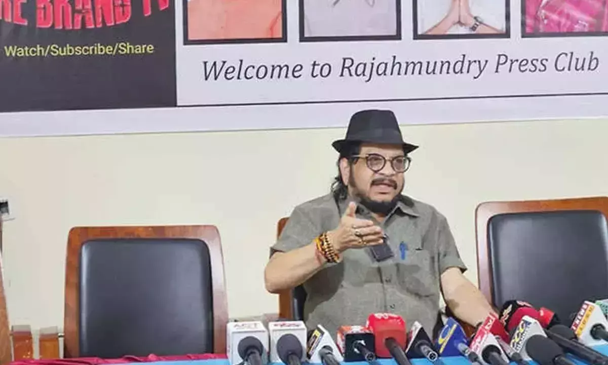 Andhra: सरकार पर निजी भूमि के दुरुपयोग का आरोप Andhra: सरकार पर निजी भूमि के दुरुपयोग का आरोप