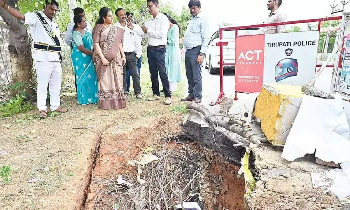 Andhra: केंद्रीय टीम ने तिरुपति में यूडीएस का निरीक्षण किया Andhra: केंद्रीय टीम ने तिरुपति में यूडीएस का निरीक्षण किया