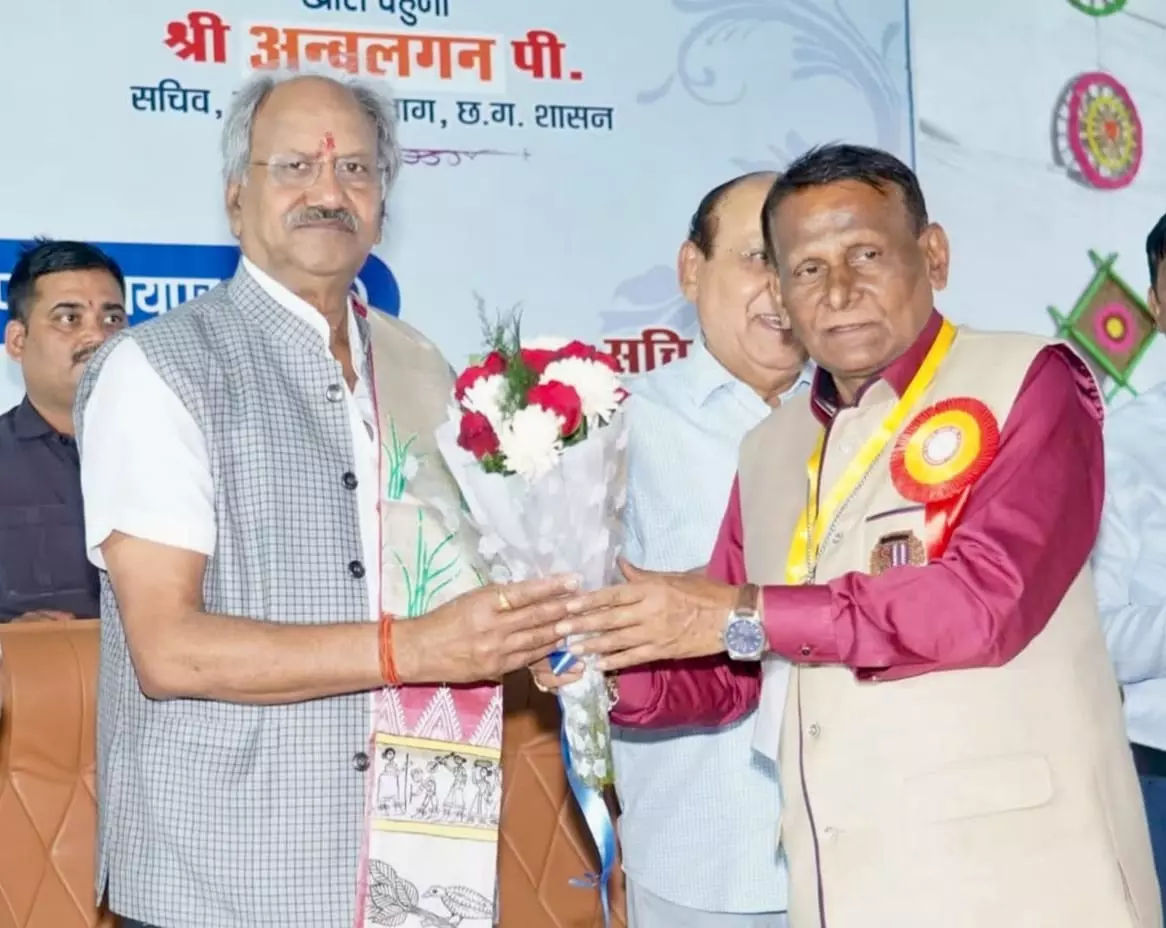 हर पल मुस्कान बाँटने वाला चला गया, सांसद बृजमोहन अग्रवाल ने पद्मश्री डॉ सुरेन्द्र दुबे के निधन पर जताया दुःख हर पल मुस्कान बाँटने वाला चला गया, सांसद बृजमोहन अग्रवाल ने पद्मश्री डॉ सुरेन्द्र दुबे के निधन पर जताया दुःख