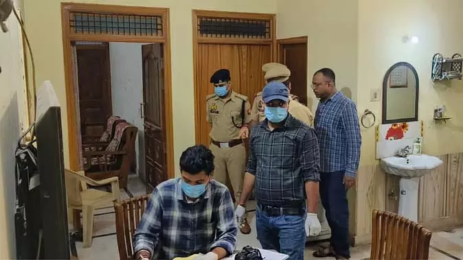UP : कैंसर से जूझ रहे रिटायर्ड पुलिस इंस्पेक्टर ने गोली मारकर की खुदकुशी UP : कैंसर से जूझ रहे रिटायर्ड पुलिस इंस्पेक्टर ने गोली मारकर की खुदकुशी