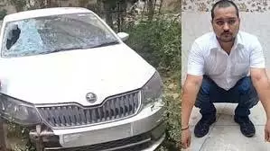 कार चलाते हुए ड्राइवर को आई नींद की झपकी, उड़ा दिए दो युवक कार चलाते हुए ड्राइवर को आई नींद की झपकी, उड़ा दिए दो युवक