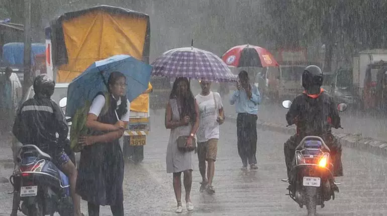 MP में बारिश: आईएमडी ने राज्य के कुछ हिस्सों के लिए नारंगी और पीले अलर्ट जारी किए MP में बारिश: आईएमडी ने राज्य के कुछ हिस्सों के लिए नारंगी और पीले अलर्ट जारी किए