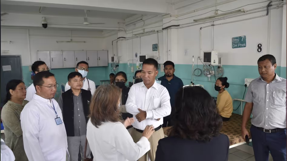 Nagaland के स्वास्थ्य मंत्री ने फेक जिला अस्पताल और चोजुबा सीएचसी में प्रमुख चिकित्सा उन्नयन का वादा Nagaland के स्वास्थ्य मंत्री ने फेक जिला अस्पताल और चोजुबा सीएचसी में प्रमुख चिकित्सा उन्नयन का वादा