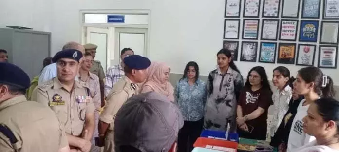IGP ने पुलिस नशा मुक्ति केंद्र की सुविधाओं की समीक्षा की IGP ने पुलिस नशा मुक्ति केंद्र की सुविधाओं की समीक्षा की