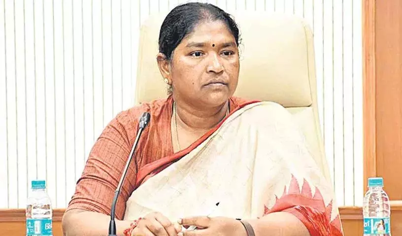 माओवादी नेता जगन ने मंत्री सीताक्का से आदिवासी अधिकारों की रक्षा करने का आग्रह किया माओवादी नेता जगन ने मंत्री सीताक्का से आदिवासी अधिकारों की रक्षा करने का आग्रह किया