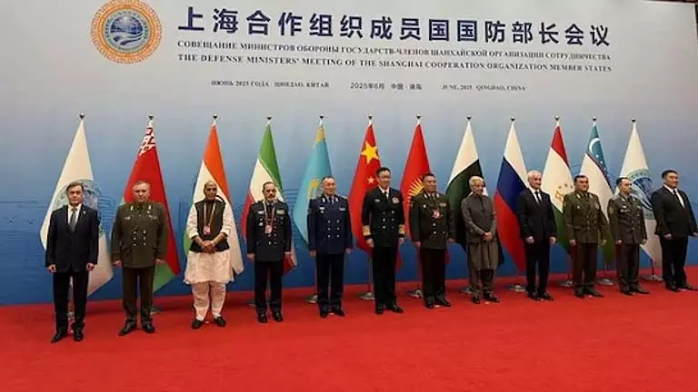 राजनाथ सिंह ने SCO में अपना पक्ष रखा, पहलगाम आतंकी हमले को नज़रअंदाज़ करने की निंदा की राजनाथ सिंह ने SCO में अपना पक्ष रखा, पहलगाम आतंकी हमले को नज़रअंदाज़ करने की निंदा की