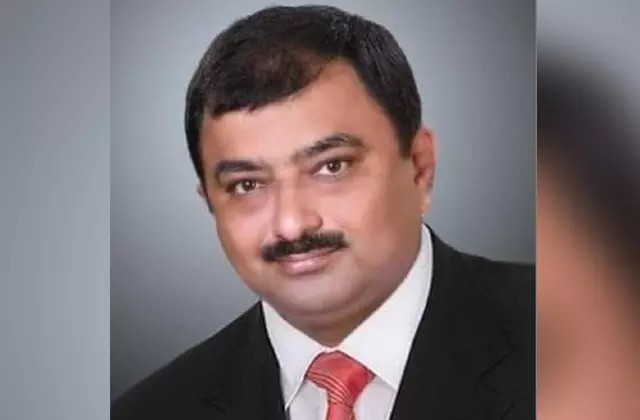 Chandigarh: हरियाणा में भी पत्रकारों को 10 लाख की स्वास्थ्य सुविधा दे सरकार: धरणी Chandigarh: हरियाणा में भी पत्रकारों को 10 लाख की स्वास्थ्य सुविधा दे सरकार: धरणी
