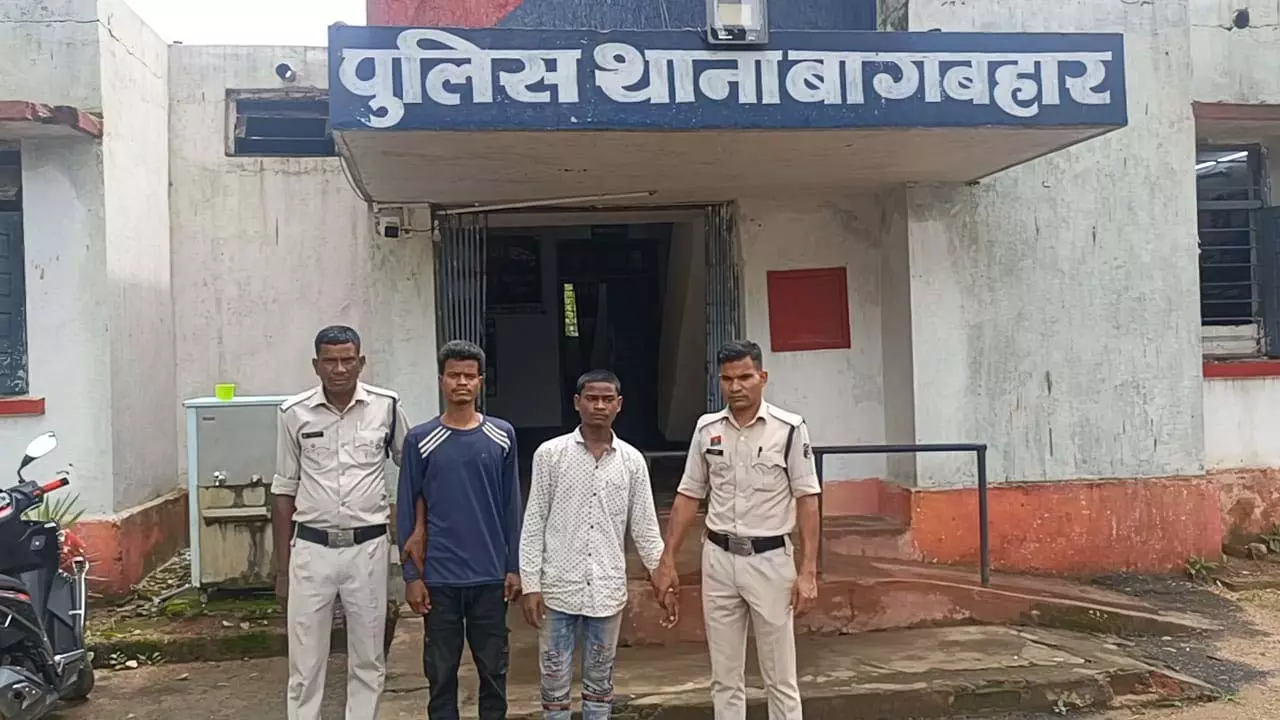 CG BREAKING: कलयुगी बेटे ने जीजा के साथ मिलकर की पिता की हत्या, आरोपी गिरफ्तार CG BREAKING: कलयुगी बेटे ने जीजा के साथ मिलकर की पिता की हत्या, आरोपी गिरफ्तार