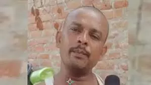 UP : ऑनलाइन गेम में हुआ प्यार, 900KM दूर से मिलने पहुंचा आशिक UP : ऑनलाइन गेम में हुआ प्यार, 900KM दूर से मिलने पहुंचा आशिक