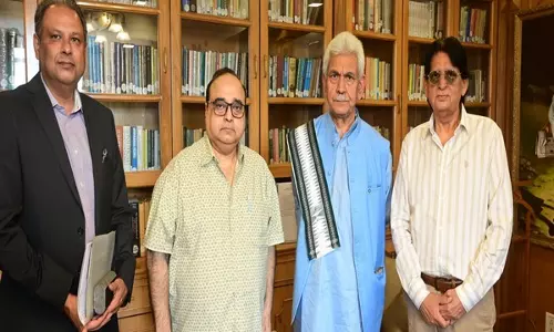 फिल्म निर्माता राजकुमार संतोषी ने LG Manoj Sinha से मुलाकात की फिल्म निर्माता राजकुमार संतोषी ने LG Manoj Sinha से मुलाकात की
